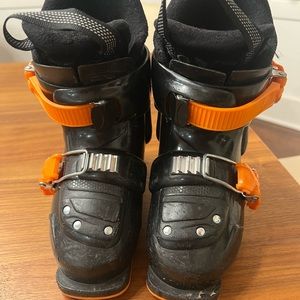 Kids ski boots size 16.5